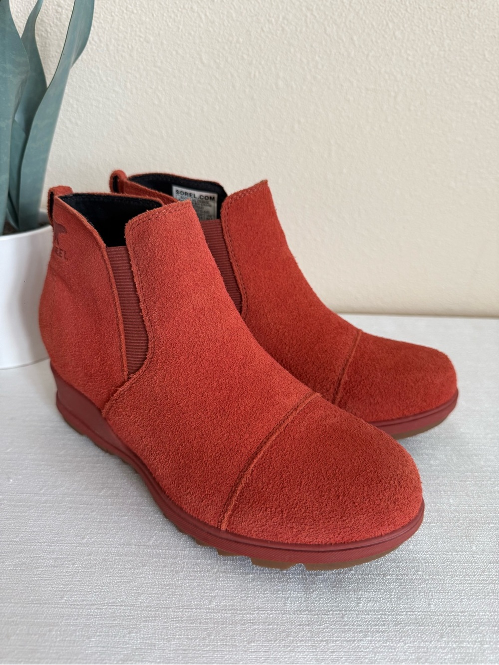 SOREL Womens Burnt Red Suede Wedge Chelsea Boots